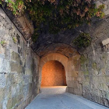 Paris * Rhodes City
