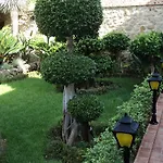 パリ アパートホテル Rhodes City